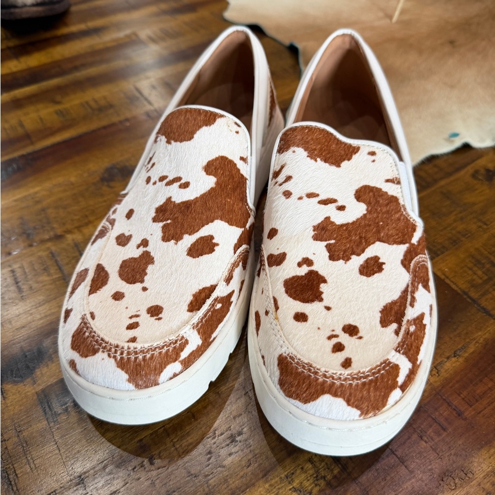 Vionic Dinora Cow Print Slip-On Sneakers